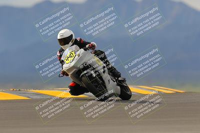 media/Sep-11-2022-SoCal Trackdays (Sun) [[81b7e951af]]/Turn 9 (930am)/